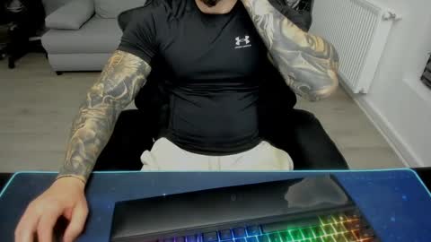 Snapshot of masterkingmuscle chatting on 02-22-25, 08:53 masterkingmuscle online show from 02-22-25, 08:53