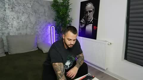 Snapshot of masterkingmuscle chatting on 12-03-25, 09:24 masterkingmuscle online show from 12-03-25, 09:24