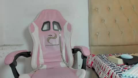 mastermorenohot23 online show from 05-11-26, 04:04