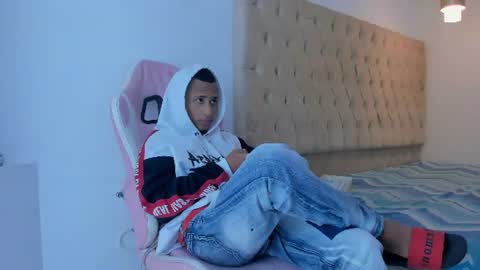 mastermorenohot23 online show from 06-11-26, 02:22