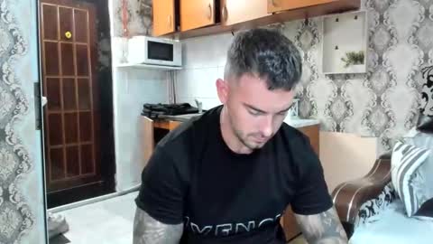 Jon online show from 09-14-25, 07:46