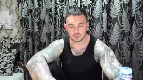 Snapshot of mastermusclejon chatting on 03-27-26, 11:15 Jon online show from 03-27-26, 11:15