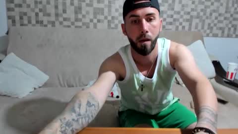 Snapshot of mastermusclejon chatting on 04-02-26, 08:39 Jon online show from 04-02-26, 08:39