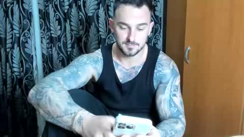 Snapshot of mastermusclejon chatting on 04-17-26, 07:39 Jon online show from 04-17-26, 07:39
