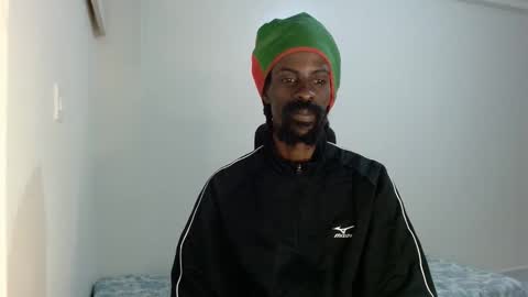 Snapshot of masterr_bate chatting on 09-22-25, 03:19 Marl online show from 09-22-25, 03:19