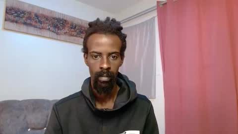 Snapshot of masterr_bate chatting on 09-25-25, 04:27 Marl online show from 09-25-25, 04:27