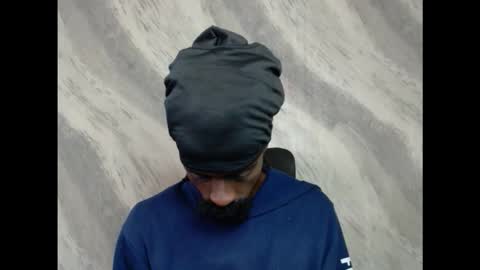 Snapshot of masterr_bate chatting on 11-01-25, 06:37 Marl online show from 11-01-25, 06:37