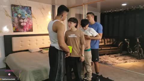 Snapshot of masters_sexx chatting on 04-25-26, 11:13 Team Cris Darwin- Fernando- Stiven- David online show from 04-25-26, 11:13