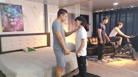 Snapshot of masters_sexx chatting on 04-26-26, 11:19 Team Cris Darwin- Fernando- Stiven- David online show from 04-26-26, 11:19