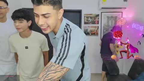 Snapshot of masters_sexx chatting on 05-19-26, 11:16 Team Cris Darwin- Fernando- Stiven- David online show from 05-19-26, 11:16