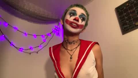 Snapshot of masterxmime chatting on 11-19-25, 04:01 hosa online show from 11-19-25, 04:01