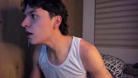 Snapshot of mastrangelo_x chatting on 09-16-25, 04:35 mastrangelo_x online show from 09-16-25, 04:35