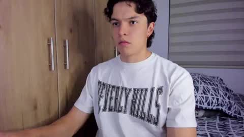 Snapshot of mastrangelo_x chatting on 09-30-25, 04:17 mastrangelo_x online show from 09-30-25, 04:17