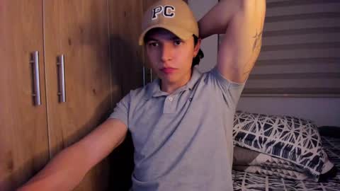 Snapshot of mastrangelo_x chatting on 10-08-25, 04:21 mastrangelo_x online show from 10-08-25, 04:21