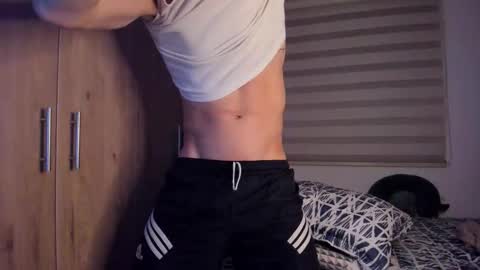 Snapshot of mastrangelo_x chatting on 10-12-25, 03:38 mastrangelo_x online show from 10-12-25, 03:38