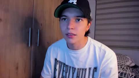 Snapshot of mastrangelo_x chatting on 10-14-25, 03:07 mastrangelo_x online show from 10-14-25, 03:07
