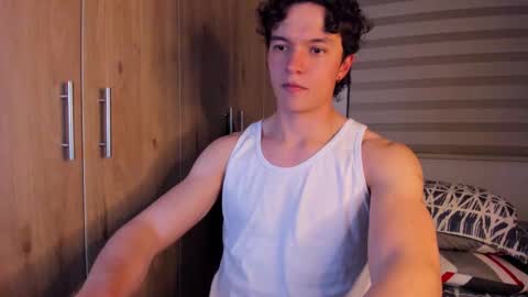 Snapshot of mastrangelo_x chatting on 10-21-25, 05:08 mastrangelo_x online show from 10-21-25, 05:08