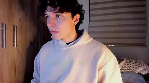 mastrangelo_x online show from 06-19-26, 04:39