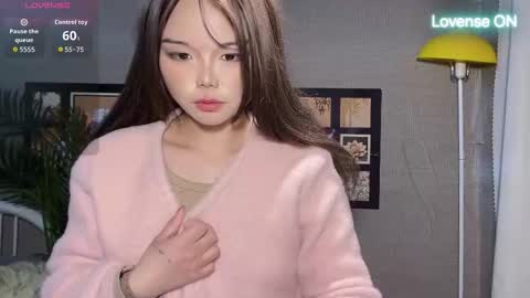 SuSu online show from 03-10-26, 03:44