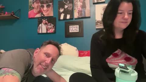 Snapshot of matchingtracksuits chatting on 12-01-25, 04:56 Jer and Kel online show from 12-01-25, 04:56