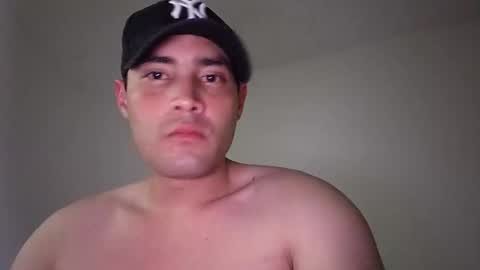 Snapshot of mateo2803 chatting on 02-08-26, 05:22 mateo2803 online show from 02-08-26, 05:22