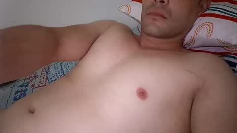 Snapshot of mateo2803 chatting on 02-22-26, 06:02 mateo2803 online show from 02-22-26, 06:02