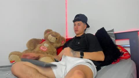 Snapshot of mateo_escobar chatting on 10-21-25, 12:55 mateo_escobar online show from 10-21-25, 12:55