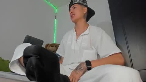 Snapshot of mateo_escobar chatting on 11-29-25, 11:41 mateo_escobar online show from 11-29-25, 11:41