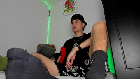 mateo_escobar online show from 01-18-26, 05:11