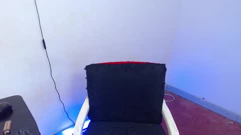 Snapshot of mateo_nick chatting on 03-02-26, 08:04 Mateo and Noah online show from 03-02-26, 08:04