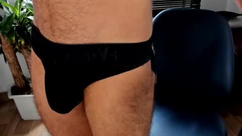 Snapshot of mateobaer_ chatting on 07-01-26, 11:56 Mateo Baer online show from 07-01-26, 11:56