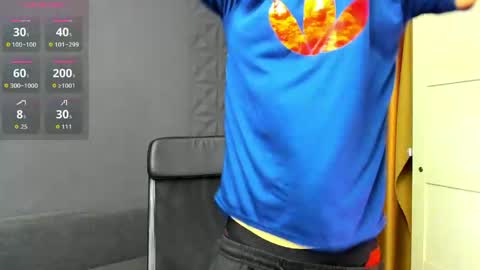 Snapshot of mateobenjamin chatting on 05-20-26, 11:16 MateoBenjamin online show from 05-20-26, 11:16