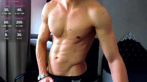 Snapshot of mateobenjamin chatting on 05-22-26, 11:27 MateoBenjamin online show from 05-22-26, 11:27