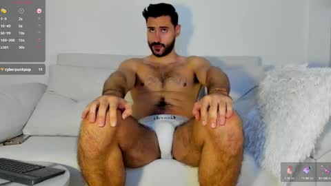 Snapshot of mateoking_ chatting on 10-15-25, 12:33 mateoking_ online show from 10-15-25, 12:33