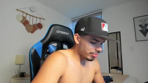 Snapshot of mateoleone chatting on 09-27-25, 08:58 Matt online show from 09-27-25, 08:58