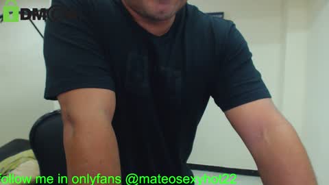 Snapshot of mateosexyhot22 chatting on 01-23-25, 01:24 Mateo online show from 01-23-25, 01:24
