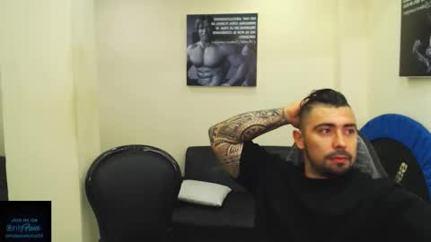 Snapshot of mateosexyhot22 chatting on 09-16-25, 05:25 Mateo online show from 09-16-25, 05:25