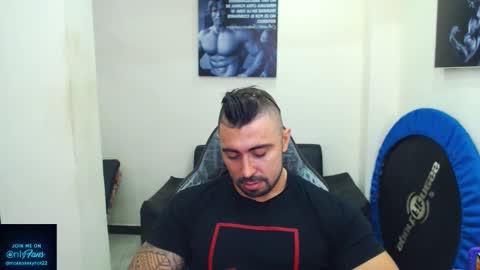 Snapshot of mateosexyhot22 chatting on 09-30-25, 03:50 Mateo online show from 09-30-25, 03:50