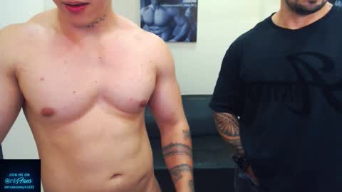 Snapshot of mateosexyhot22 chatting on 10-01-25, 10:16 Mateo online show from 10-01-25, 10:16