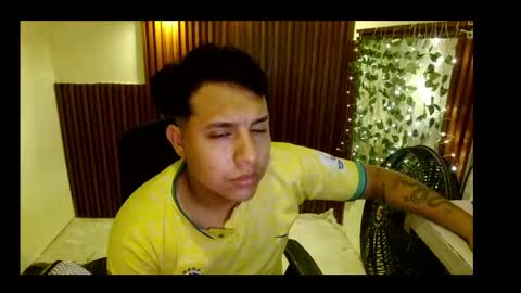 Snapshot of mateuspolla chatting on 05-05-26, 05:26 mateuspolla online show from 05-05-26, 05:26