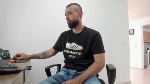 Matheus     online show from 11-25-25, 08:20