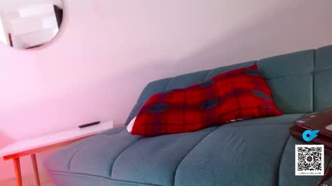 Snapshot of mathew444 chatting on 10-02-25, 11:12 STRURIBE ON INSTAGRAM online show from 10-02-25, 11:12