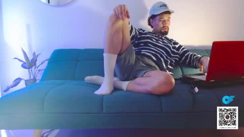 Snapshot of mathew444 chatting on 10-24-25, 07:10 STRURIBE ON INSTAGRAM online show from 10-24-25, 07:10