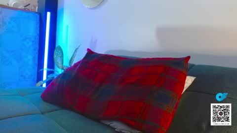 Snapshot of mathew444 chatting on 11-01-25, 10:50 STRURIBE ON INSTAGRAM online show from 11-01-25, 10:50