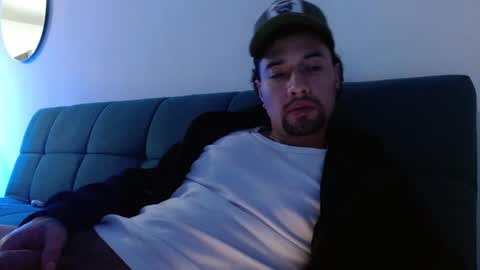 Snapshot of mathew444 chatting on 02-20-26, 06:37 STRURIBE ON INSTAGRAM online show from 02-20-26, 06:37