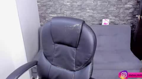 Mathew Independent model online show from 09-10-25, 06:08