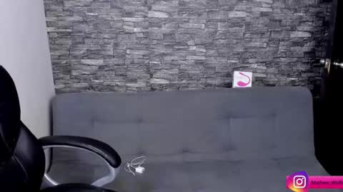 Mathew Independent model online show from 09-13-25, 06:13