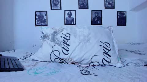 Teo online show from 10-11-25, 02:04