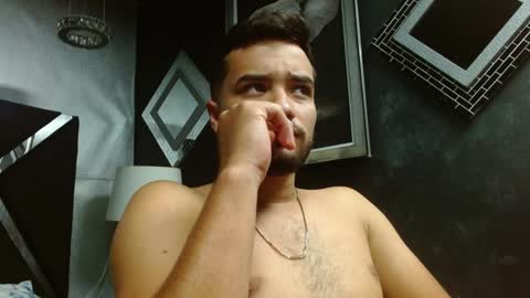 Snapshot of mathews_colton1 chatting on 01-02-25, 02:57 Mathews online show from 01-02-25, 02:57