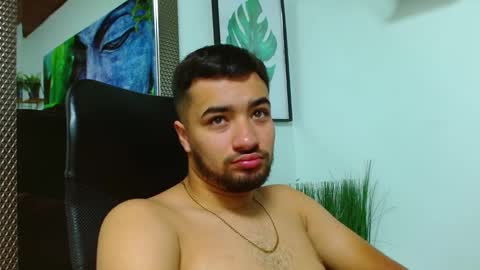 Snapshot of mathews_colton1 chatting on 02-13-25, 11:50 Mathews online show from 02-13-25, 11:50